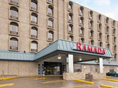 Ramada By Wyndham Saskatoon Hotel Kültér fotó